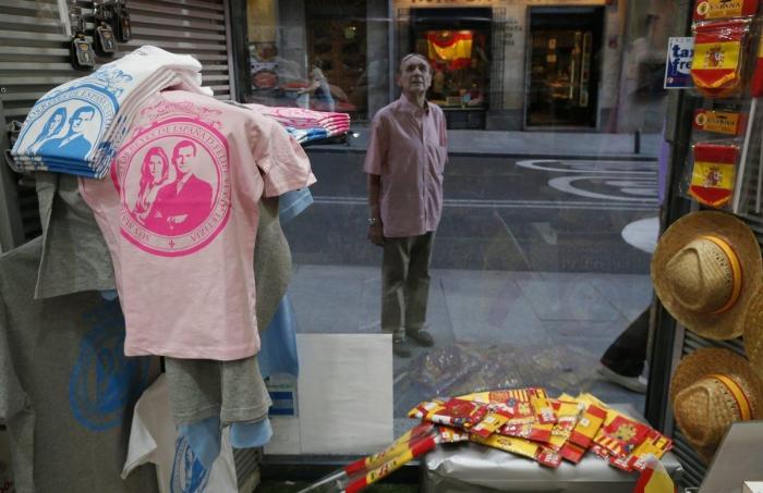 Coronación Felipe VI: estos son los fans de la monarquía más madrugadores (FOTOS)