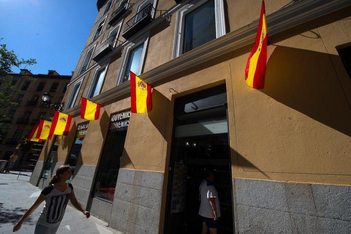 Coronación Felipe VI: estos son los fans de la monarquía más madrugadores (FOTOS)