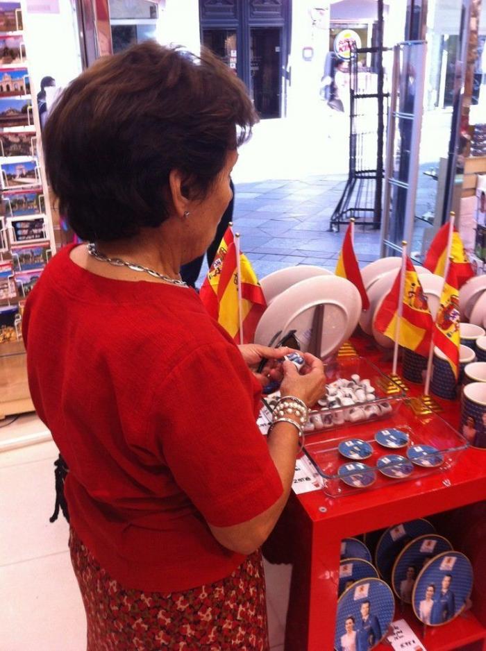 Coronación Felipe VI: estos son los fans de la monarquía más madrugadores (FOTOS)