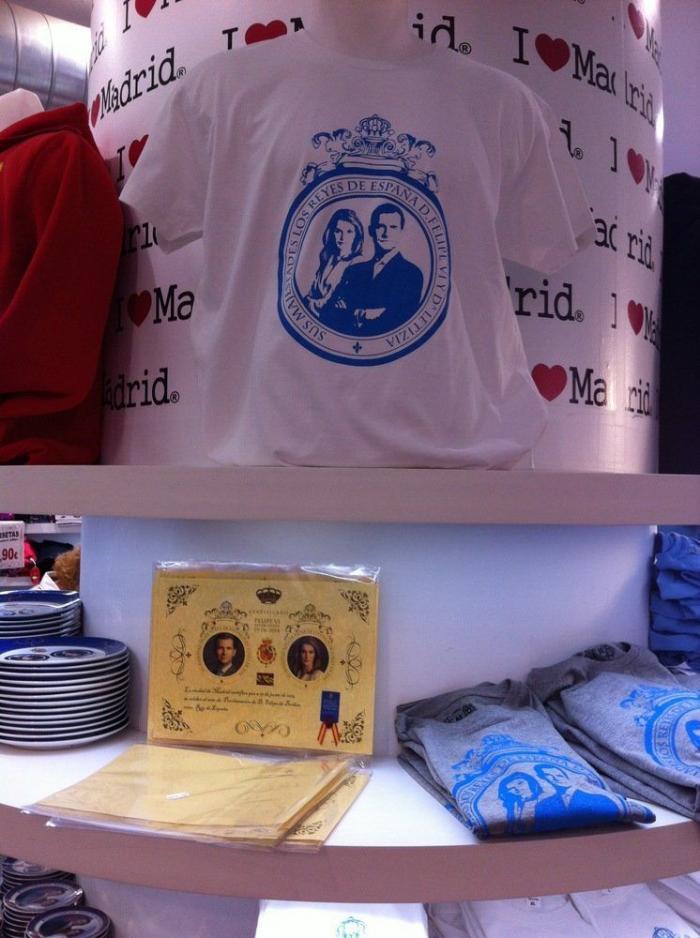 Coronación Felipe VI: estos son los fans de la monarquía más madrugadores (FOTOS)