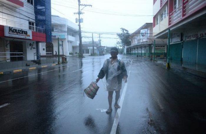 Las imágenes del tifón Hagupit que azota a Filipinas (FOTOS)
