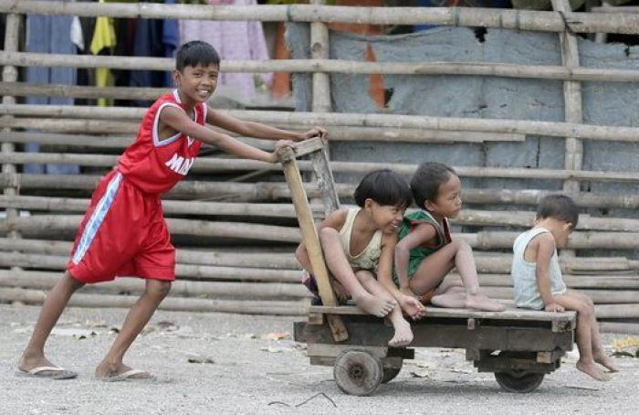 Las imágenes del tifón Hagupit que azota a Filipinas (FOTOS)