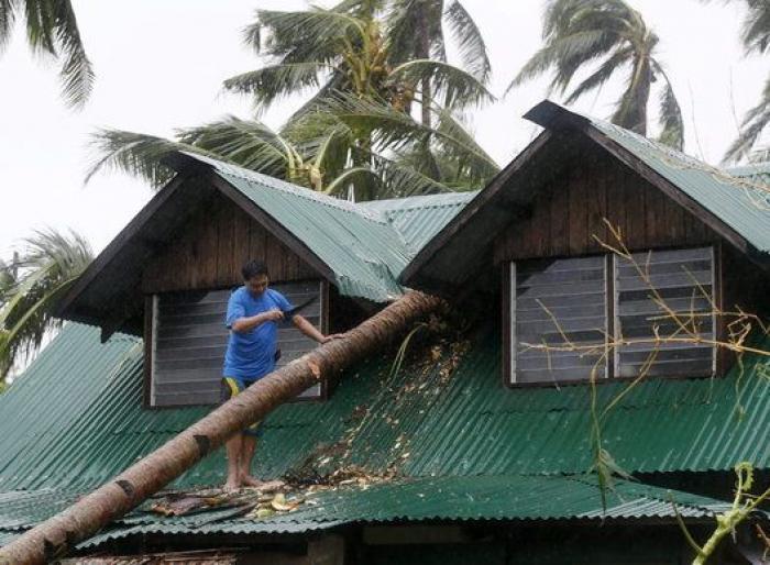 Las imágenes del tifón Hagupit que azota a Filipinas (FOTOS)