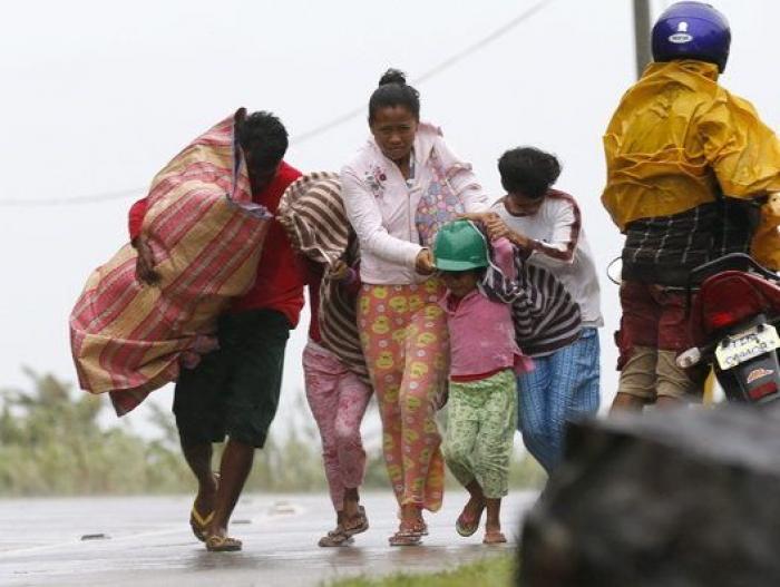 Las imágenes del tifón Hagupit que azota a Filipinas (FOTOS)