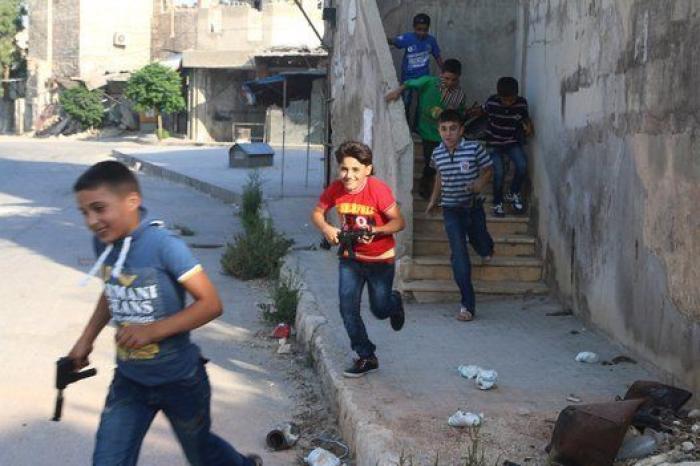 Mueren 6 niños en el bombardeo del régimen sirio a una guardería cerca de Damasco