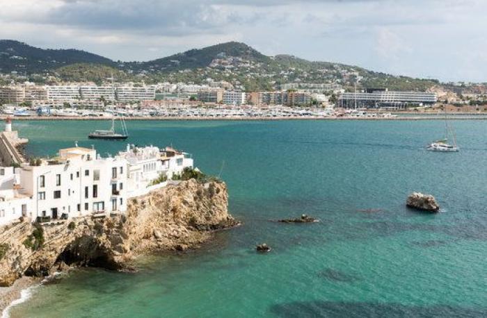 Un puente para descubrir las ciudades Patrimonio de la Humanidad en España