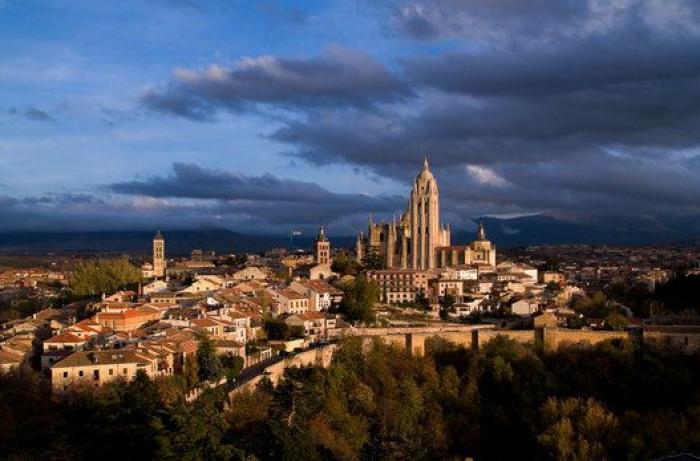 Un puente para descubrir las ciudades Patrimonio de la Humanidad en España