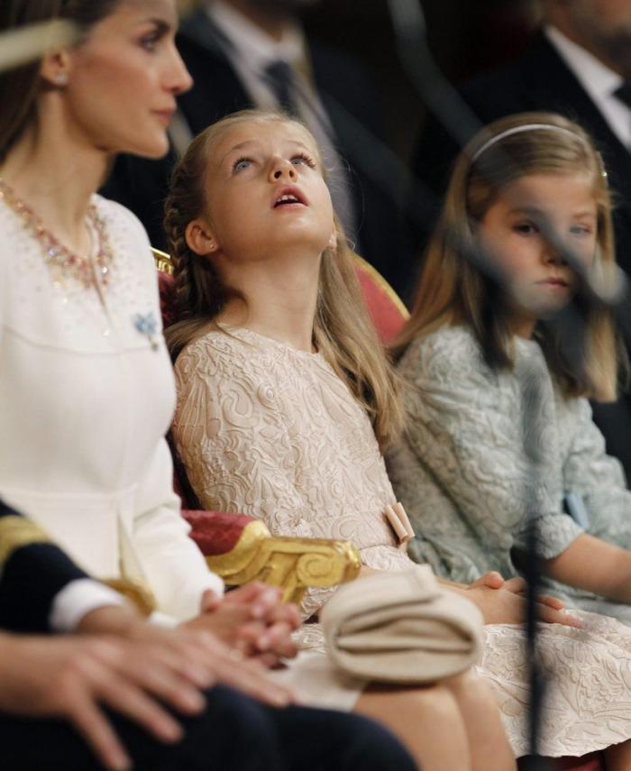 El beso de la boda Vs. el beso de la coronación: ¿cuál te gusta menos? (ENCUESTA)