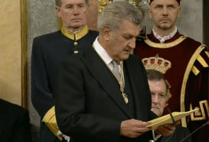 ¿Pero quién es el rey? Rajoy, coronado