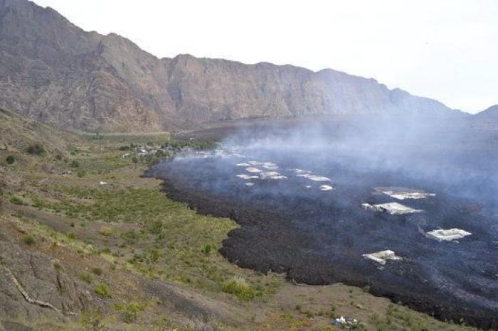 El volcán Fogo se come el pueblo de Portela en Cabo Verde (FOTOS)