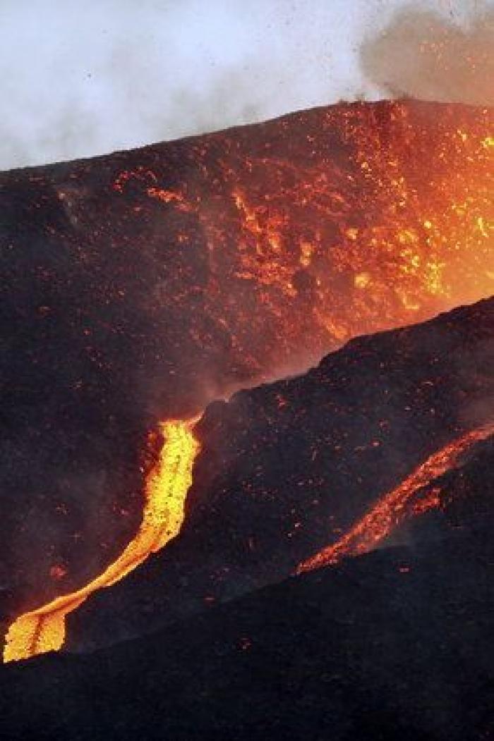 El volcán Fogo se come el pueblo de Portela en Cabo Verde (FOTOS)