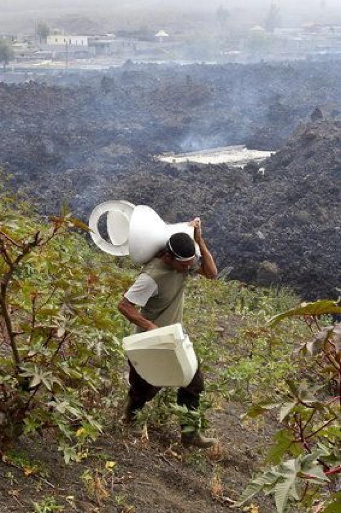 El volcán Fogo se come el pueblo de Portela en Cabo Verde (FOTOS)