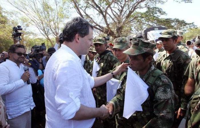 El partido político surgido de la extinta guerrilla de las FARC pide perdón a las víctimas de secuestro