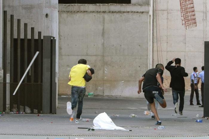 El Córdoba sube a Primera... y el árbitro tiene que salir corriendo con la Policía (VÍDEO)