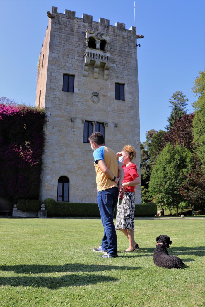 Un 'paseo' por el pazo Meirás (pero no el que Franco querría)