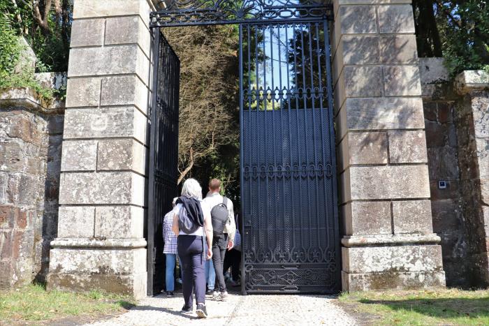 Un 'paseo' por el pazo Meirás (pero no el que Franco querría)