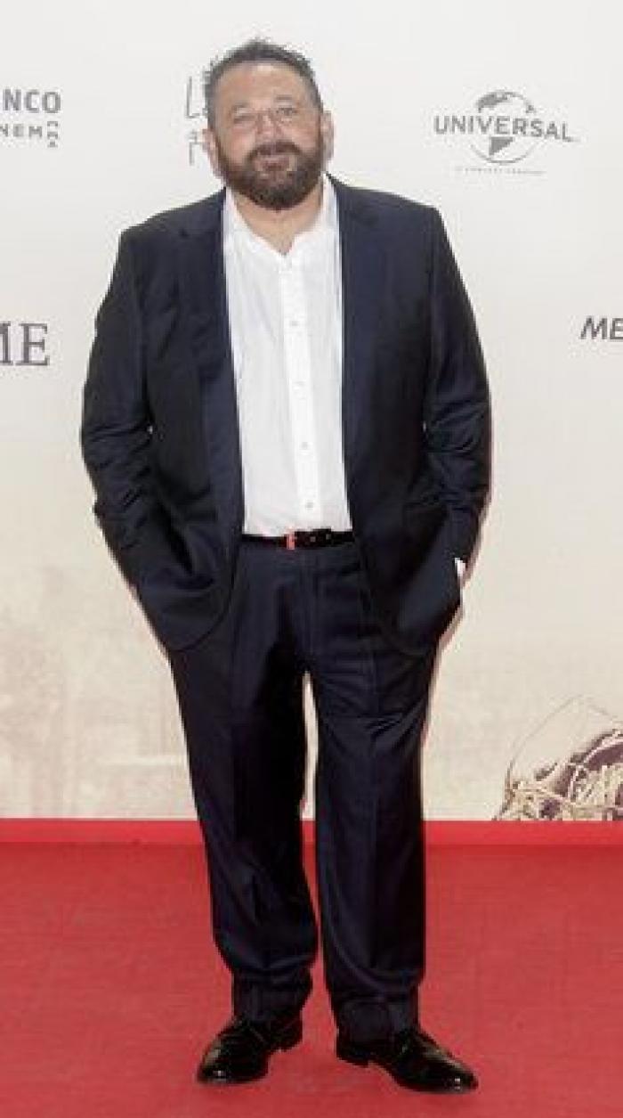 Juan Antonio Bayona critica a la policía por este consejo sobre la piratería