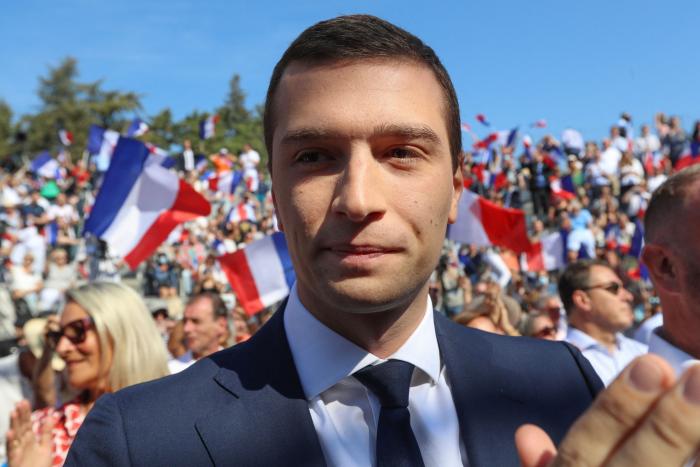 Así es Jordan Bardella, el sucesor de Le Pen al frente de la ultraderecha de Francia