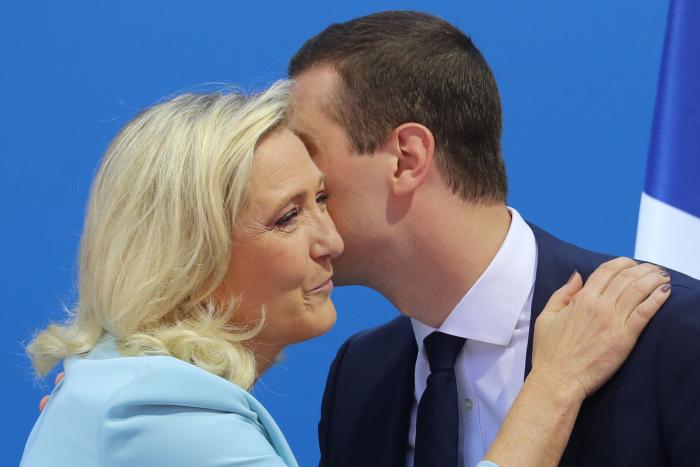 Así es Jordan Bardella, el sucesor de Le Pen al frente de la ultraderecha de Francia