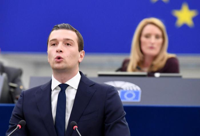 Así es Jordan Bardella, el sucesor de Le Pen al frente de la ultraderecha de Francia