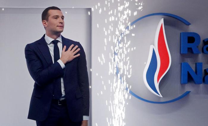 Así es Jordan Bardella, el sucesor de Le Pen al frente de la ultraderecha de Francia