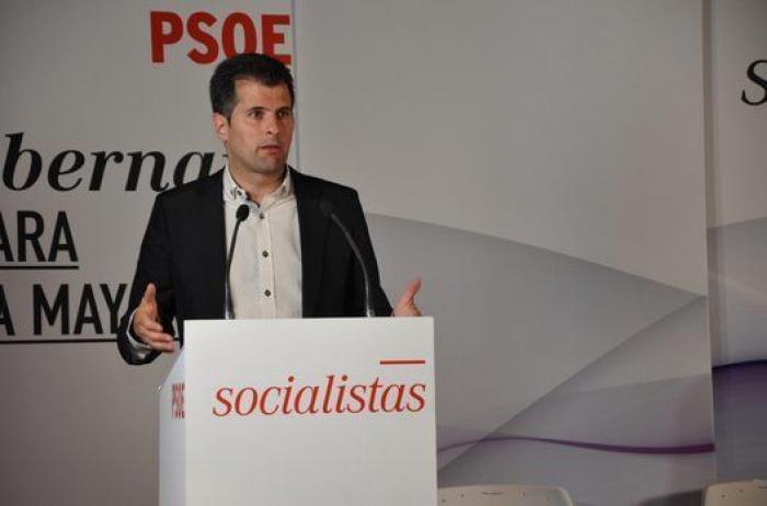 Borrell: "Si fuera un golpe de estado estaría organizado por un sargento chusquero"