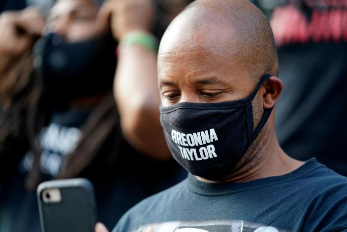 La inmunidad policial en la muerte de Breonna Taylor llena de rabia Louisville