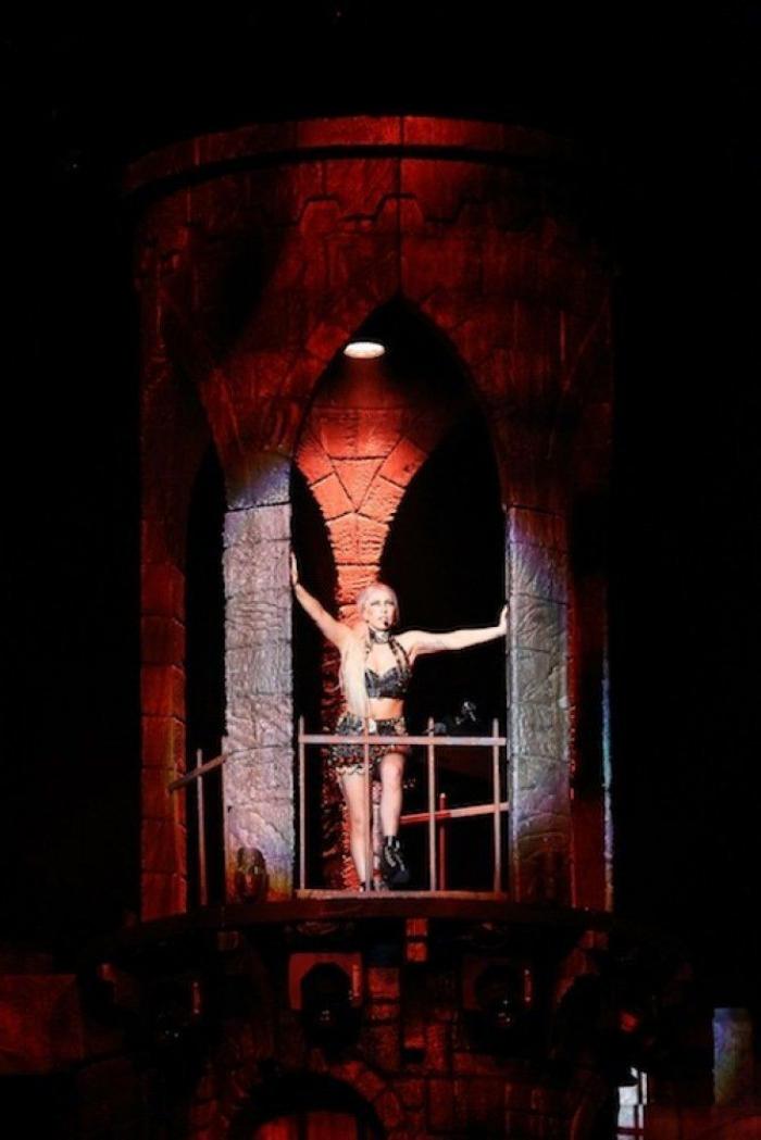 Lady Gaga y el príncipe Guillermo unen fuerzas contra las enfermedades mentales