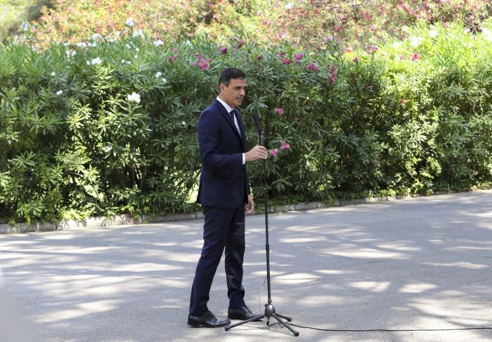 El corte de Pedro Sánchez a Piqueras en Informativos Telecinco tras esta pregunta sobre Felipe VI