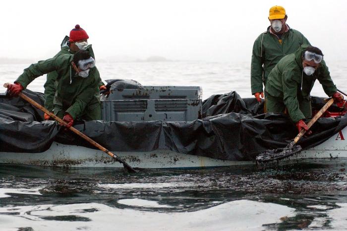 'Salvados' explica porqué no has visto a algunos políticos en su especial del Prestige