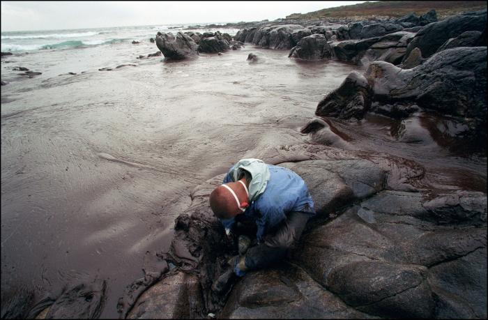 'Salvados' explica porqué no has visto a algunos políticos en su especial del Prestige