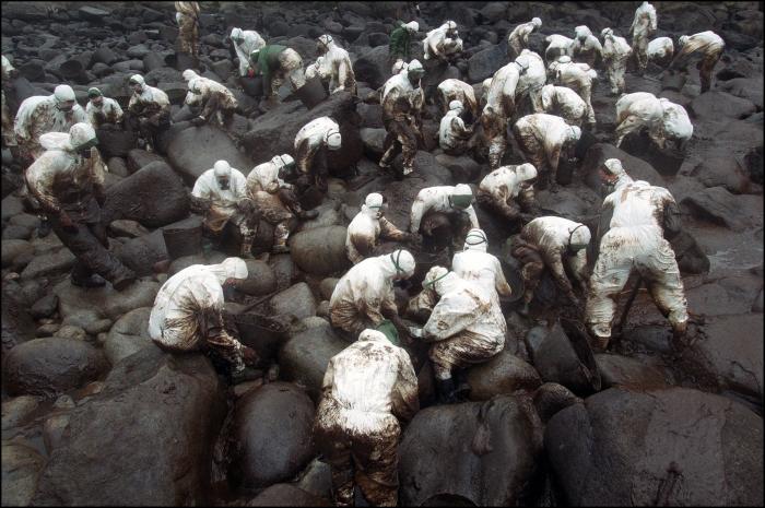 'Salvados' explica porqué no has visto a algunos políticos en su especial del Prestige