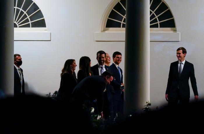 Gracias al equipo de Trump, Biden podría ganar el debate solo con permanecer despierto