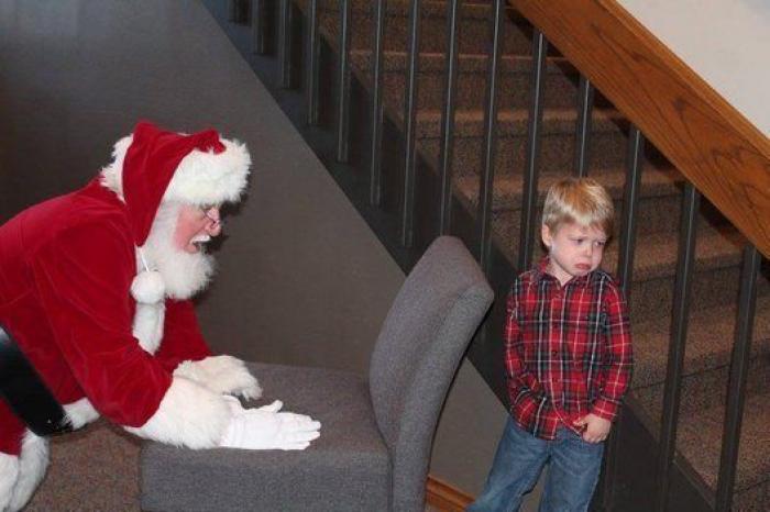 Niños con Papá Noel: 36 fotos que no salieron como se esperaba