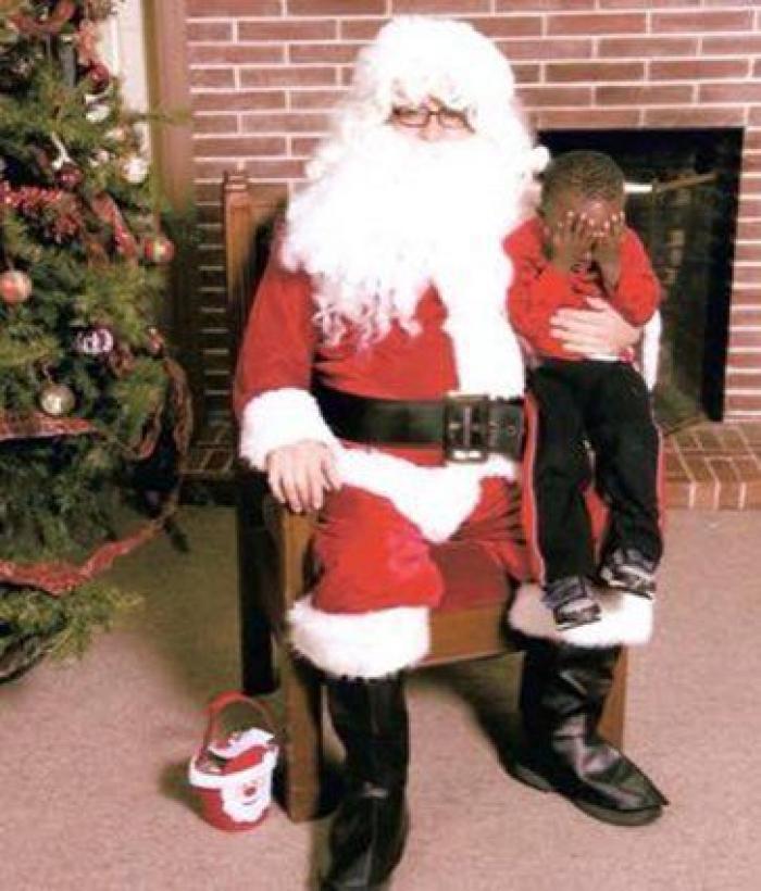 Niños con Papá Noel: 36 fotos que no salieron como se esperaba