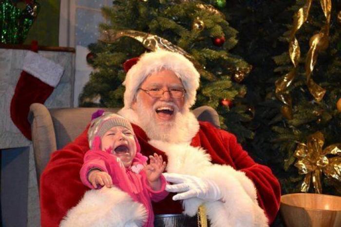 Niños con Papá Noel: 36 fotos que no salieron como se esperaba