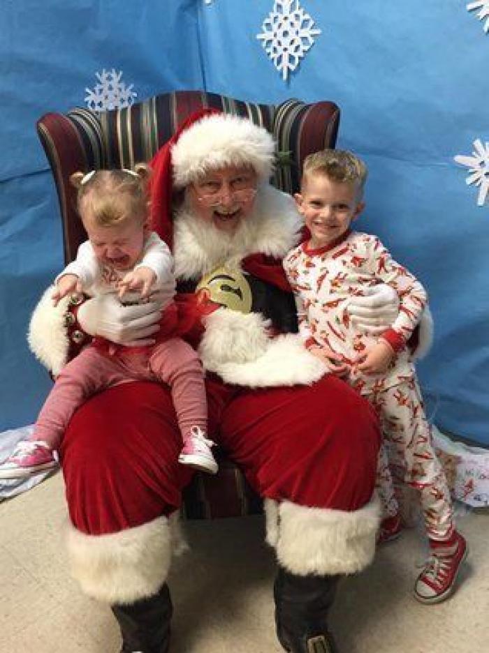 Niños con Papá Noel: 36 fotos que no salieron como se esperaba