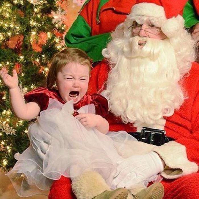 Niños con Papá Noel: 36 fotos que no salieron como se esperaba