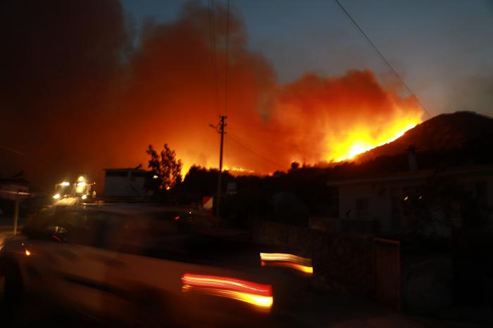 'The Guardian' traspasa fronteras con esta impactante portada: una imagen y siete palabras
