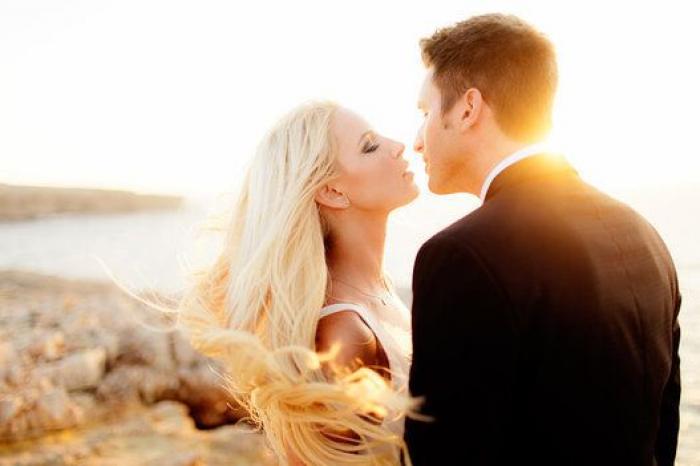 Lo que el viento se llevó no fue el amor: 23 fotos de boda con mucho aire