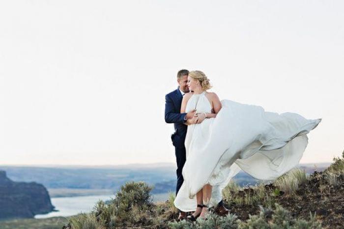 Lo que el viento se llevó no fue el amor: 23 fotos de boda con mucho aire