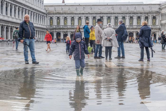 Día histórico en Venecia: el nuevo sistema de diques evita por primera vez que la ciudad se inunde por la marea