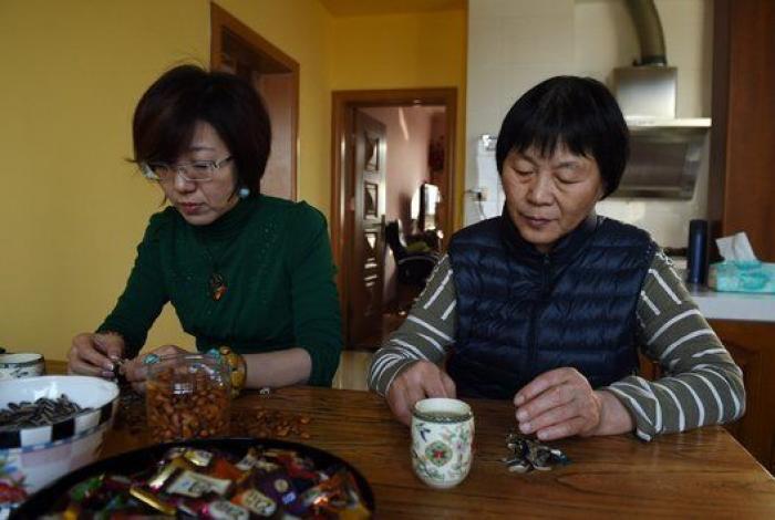 Las autoridades de Indonesia confirman que varios objetos encontrados en el mar son del avión siniestrado