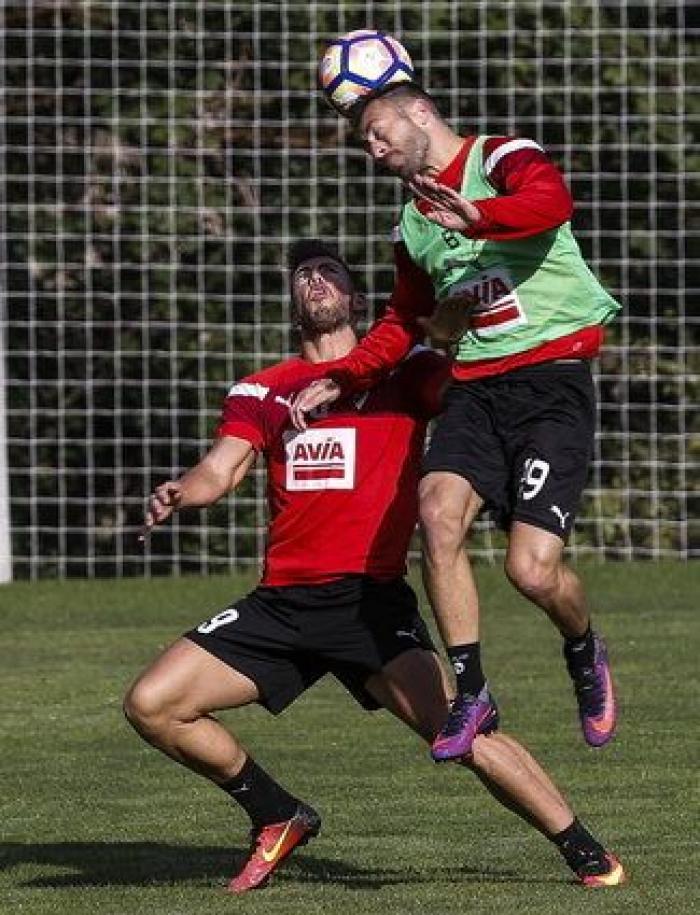 Luna y Enrich entrenan con normalidad con el Eibar tras el escándalo de su vídeo sexual