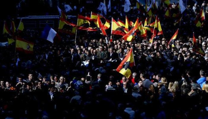Taurinos y antitaurinos protestan en Valencia (FOTOS)
