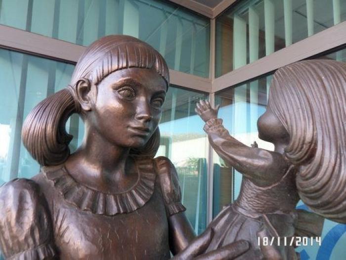 ¿Cómo se fabrican los juguetes que te traen los Reyes Magos? Una visita a la fábrica de Famosa