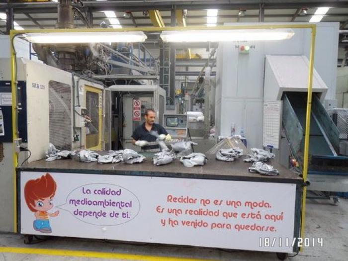 ¿Cómo se fabrican los juguetes que te traen los Reyes Magos? Una visita a la fábrica de Famosa