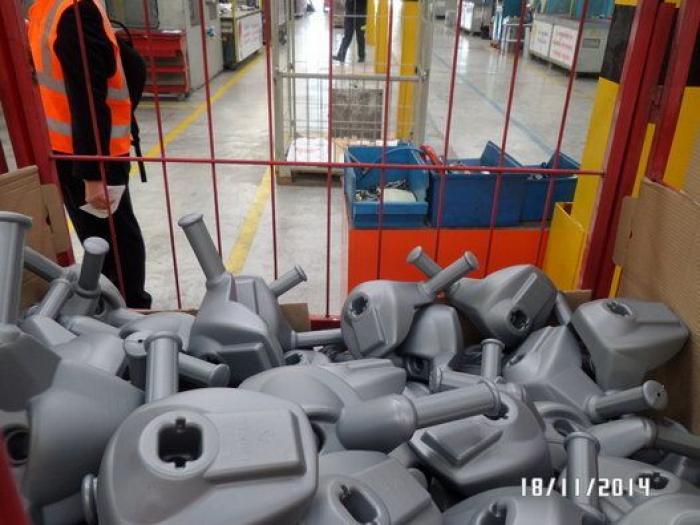 ¿Cómo se fabrican los juguetes que te traen los Reyes Magos? Una visita a la fábrica de Famosa