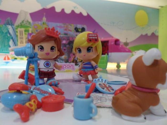 ¿Cómo se fabrican los juguetes que te traen los Reyes Magos? Una visita a la fábrica de Famosa