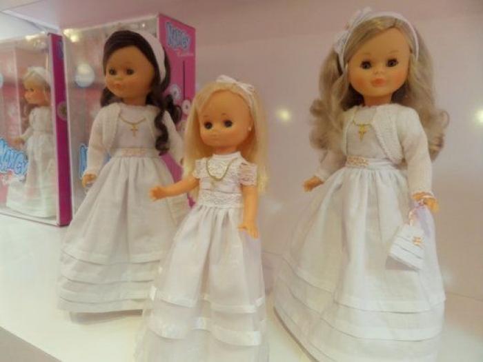 ¿Cómo se fabrican los juguetes que te traen los Reyes Magos? Una visita a la fábrica de Famosa